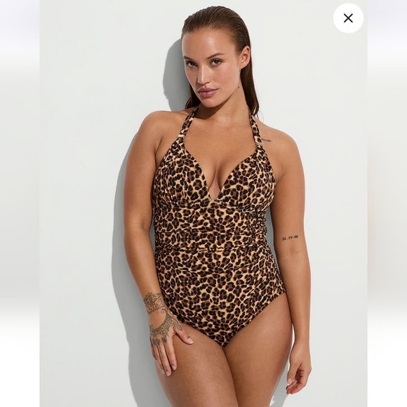 🇺🇸 Victoria's Secret NWTs Ultimate Smoothing Harlow One-Piece Swimsuit - Picture 2 of 7
